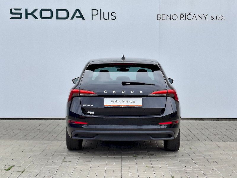 Škoda Scala (2023) Style DSG 1,5TSi 110kW - fotka 12 z 33