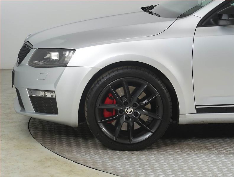 Škoda Octavia (2014) RS 2.0 TDI, Automat - fotka 15 z 26
