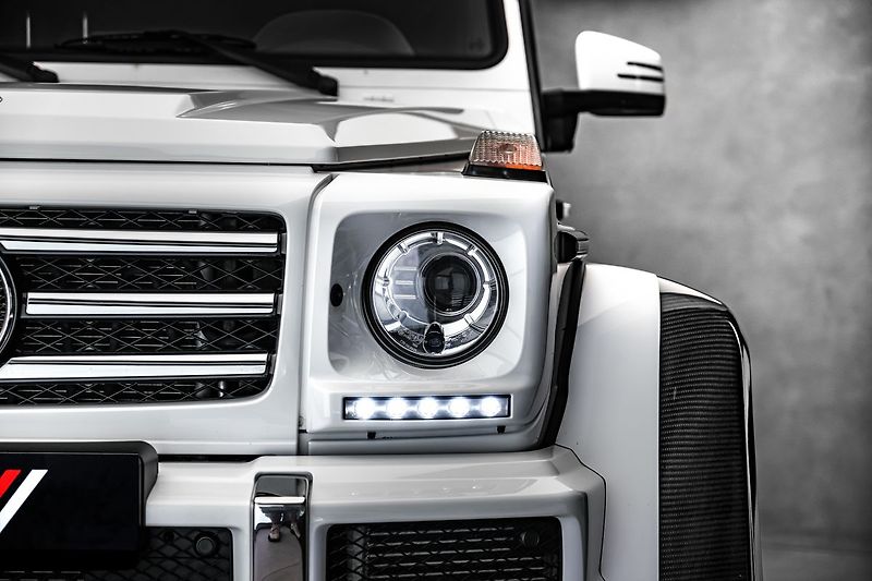 Mercedes-Benz Třídy G 4x4 2 AMG Designo Carbon - fotka 12 z 29