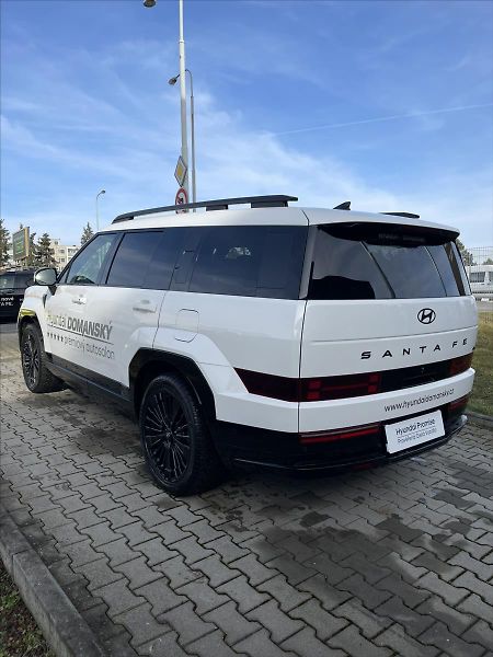 Hyundai Santa Fe 1,6   PHEV,4x4 - fotka 6 z 8