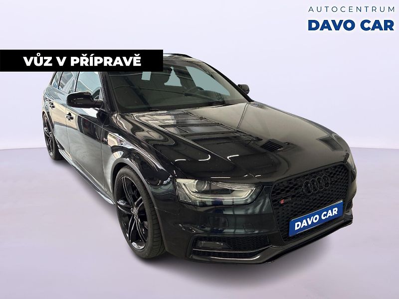 Audi A4 2.0 TDI 130kW Quattro S-Line - fotka 2 z 12