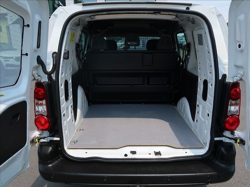 Citroën Berlingo 1,6 BHDi,73kW,L2,Tažné,DPH - fotka 21 z 22