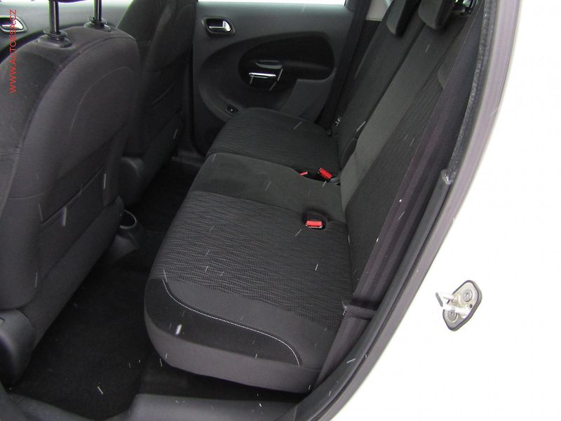 Citroën C3 Picasso (2015) 1.2i, Exclusive, navi, panor - fotka 10 z 17