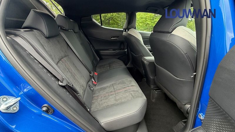 Toyota C-HR AT GR SPORT - fotka 16 z 21