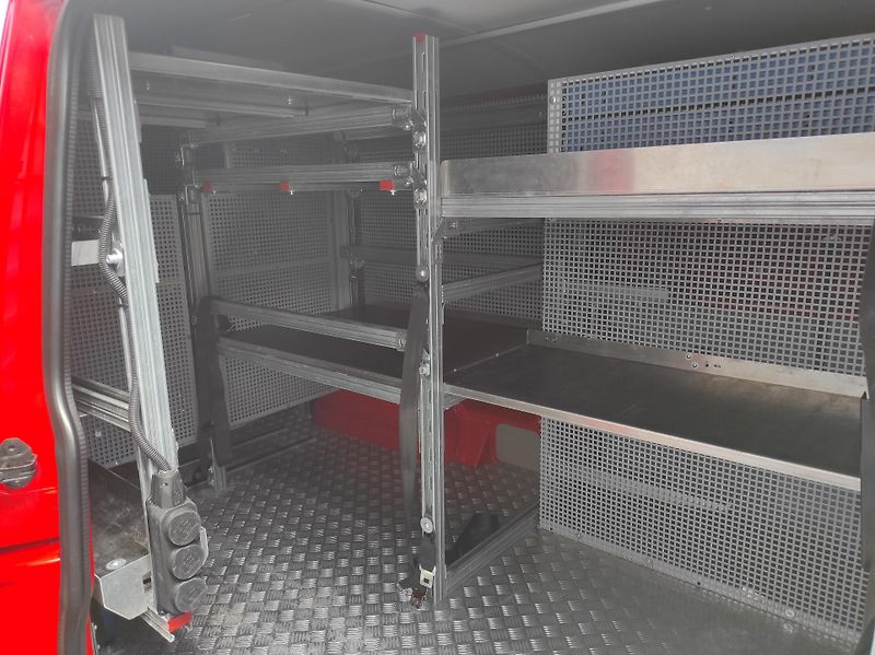 Volkswagen Transporter 2,0TDi DSG,Long,Dílna,2xDveře - fotka 10 z 39