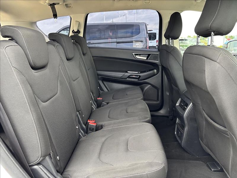 Ford S-MAX 2,0 TDCi 110 kW Titanium - fotka 14 z 45