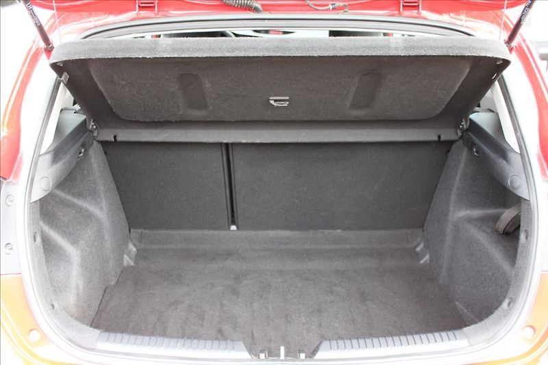 Kia Ceed 1,4 i  NOVÉ V ČR - fotka 20 z 21