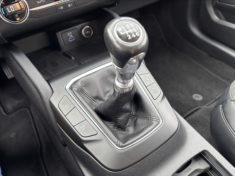 Ford Kuga 1,5 EcoBlue 88kW Titanium X - fotka 41 z 49