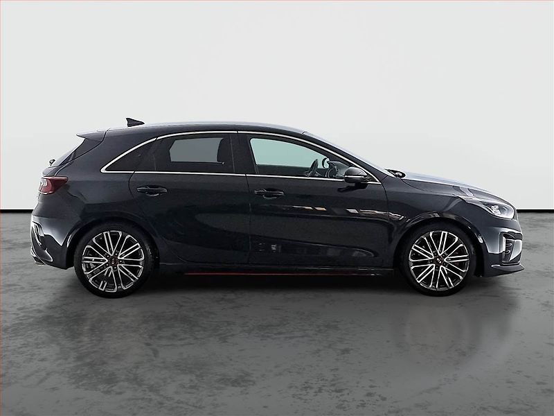 Kia Ceed (2019) 1.6 T-GDI GT, Automat - fotka 6 z 23