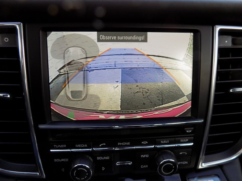 Porsche Panamera (2013) 4S/Facelift/4x4/NAVI/ - fotka 36 z 43