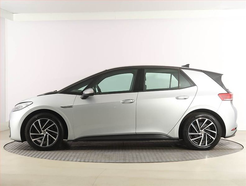 Volkswagen ID.3 (2020) Life Pro Perf. (62 kWh) - fotka 3 z 28