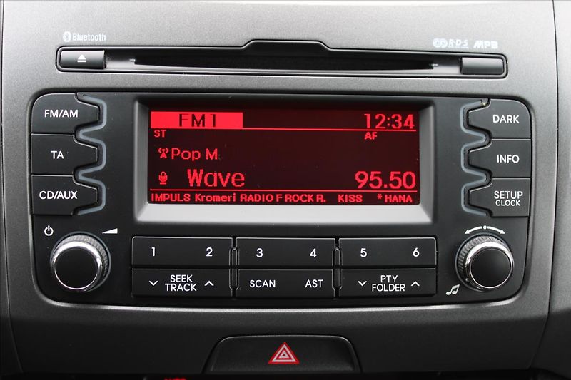 Kia Sportage 2,0 CVVT  ČR,4x4,AUTOMAT - fotka 11 z 31