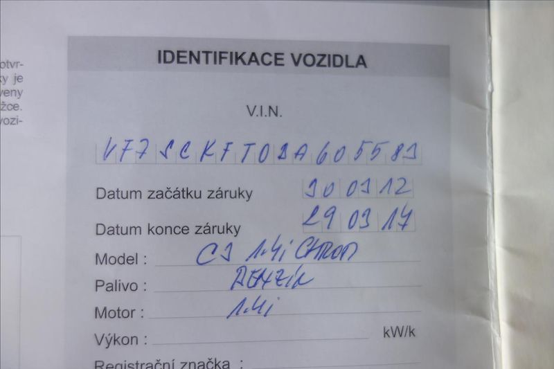 Citroën C3 1,4 i, ČR, SERV.KN., CHROM. - fotka 27 z 32