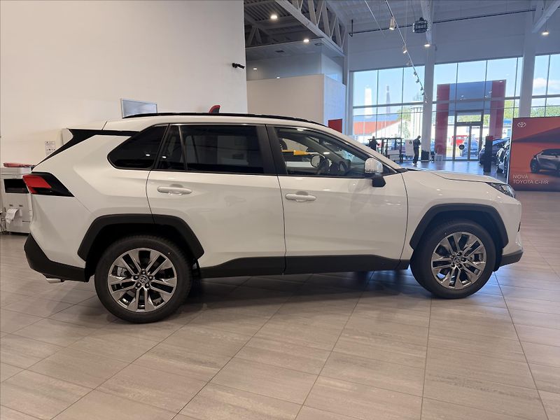 Toyota RAV4 (2025) Executive  2.5  HEV (178k) 4X4 - fotka 6 z 10