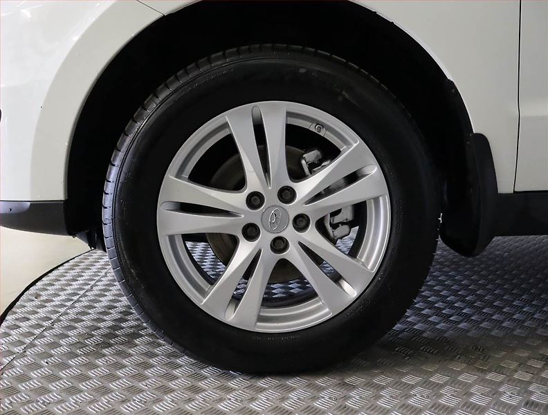 Hyundai Santa Fe (2010) 2.2 CRDi, 4X4, Kůže, Xenony - fotka 15 z 19