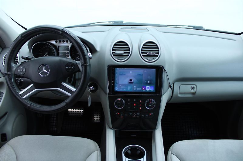 Mercedes-Benz Třídy M ML 350 CDI 170kW 4MATIC ČR - fotka 13 z 22
