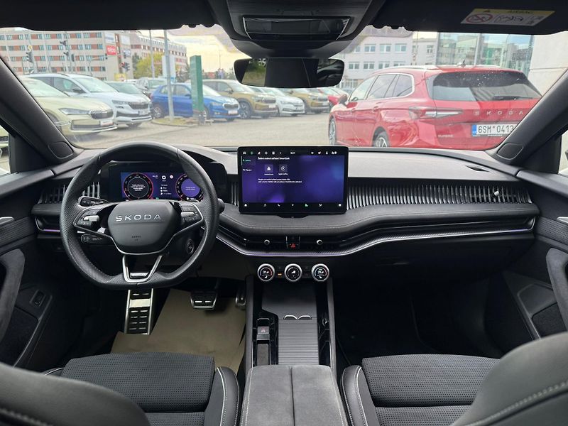 Škoda Superb Sportline 2.0 TDI 110kw DSG Co - fotka 5 z 25