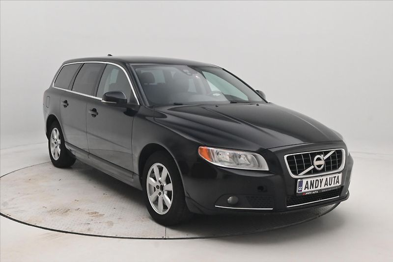 Volvo V70 2,0 120kW D4 Manuál Tažné - fotka 3 z 29