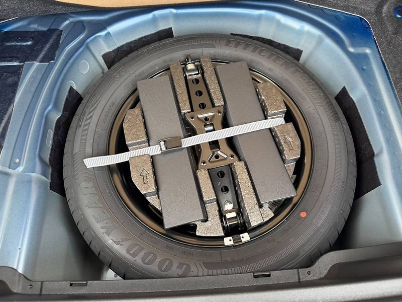 Škoda Kamiq Selection 1,0 TSI 85 kW 6° MP - fotka 30 z 31