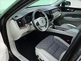Volvo XC60 2,0 140kW 4x4 MOMENTUM - náhled 16