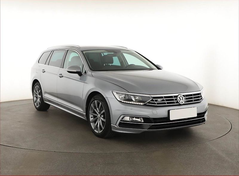 Volkswagen Passat (2019) 2.0 TDI, Automat, Navi - fotografie inzerátu