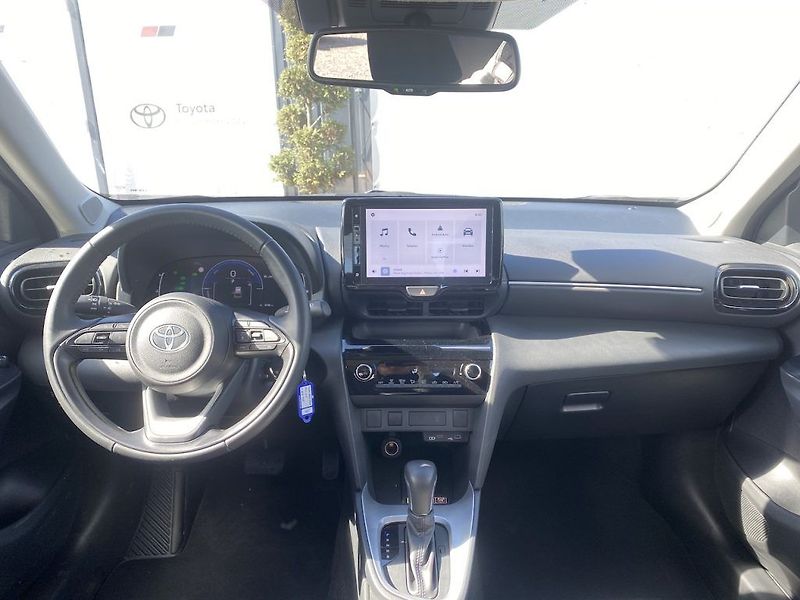 Toyota Yaris Cross 1.5HEV, ČR-1m, Comfort, DPH - fotka 12 z 27