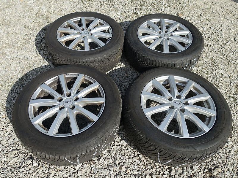 Ford S-MAX 2,5 HEV Titanium 7míst - fotka 47 z 70