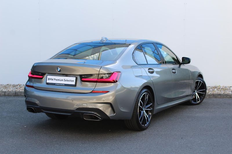 BMW Řada 3 M340i xDrive Sedan - fotka 2 z 25
