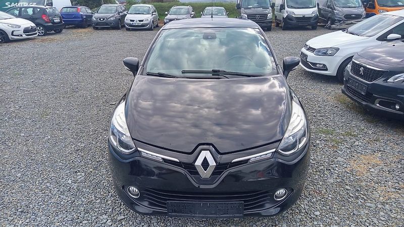 Renault Clio (2016) - fotka 6 z 32