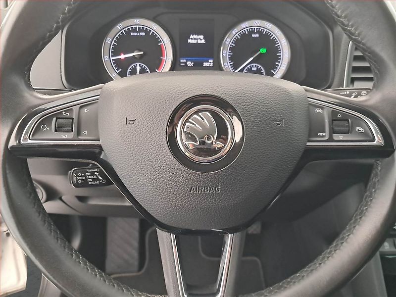 Škoda Karoq (2020) Style 1.5 TSI - fotka 18 z 18