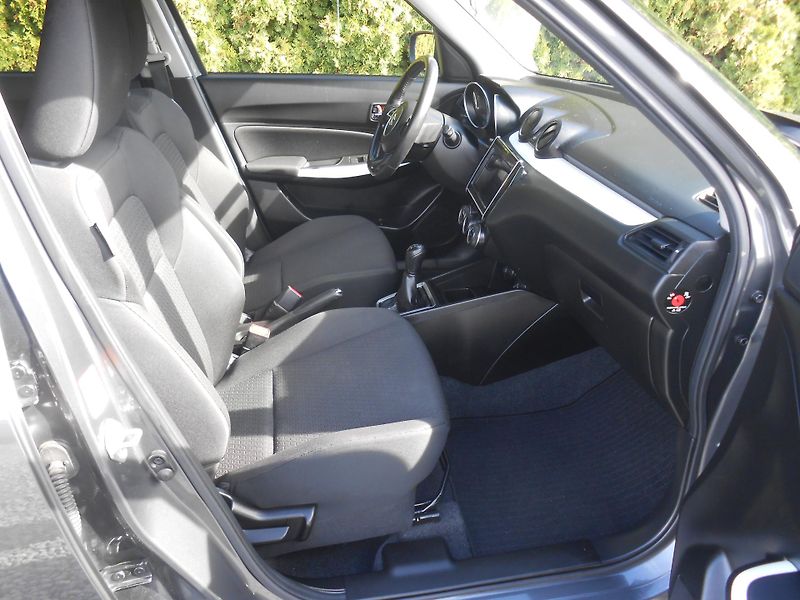 Suzuki Swift 1.0SHVS-HYBRID,KAMERA,LED - fotka 16 z 38