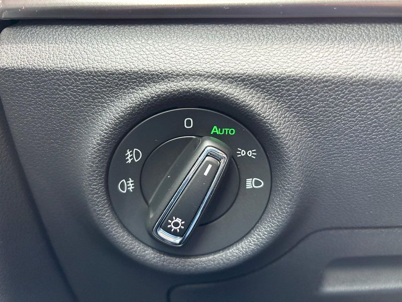Škoda Kamiq (2021) 1.6 TDI 85kW Style - fotka 11 z 35