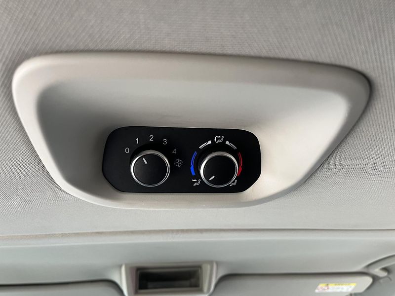 Ford Tourneo Custom (2018) 2.0TDCi 125Kw,AT,Sport L1, DPH - fotka 34 z 43