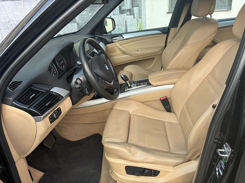 BMW X5 (2011) 40D, 3.0D, 225KW, XDRIVE - fotka 20 z 22