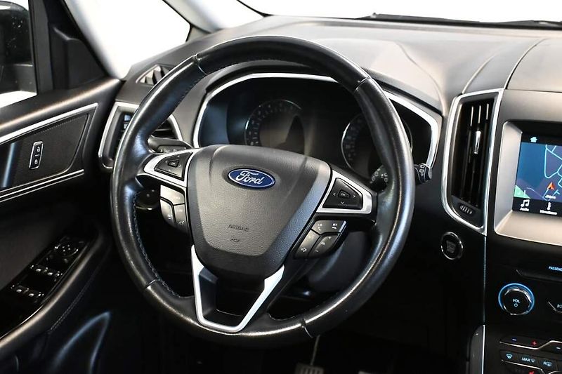 Ford S-MAX (2019) 2.0 TITANIUM LED Kamera ECOBLU - fotka 14 z 35