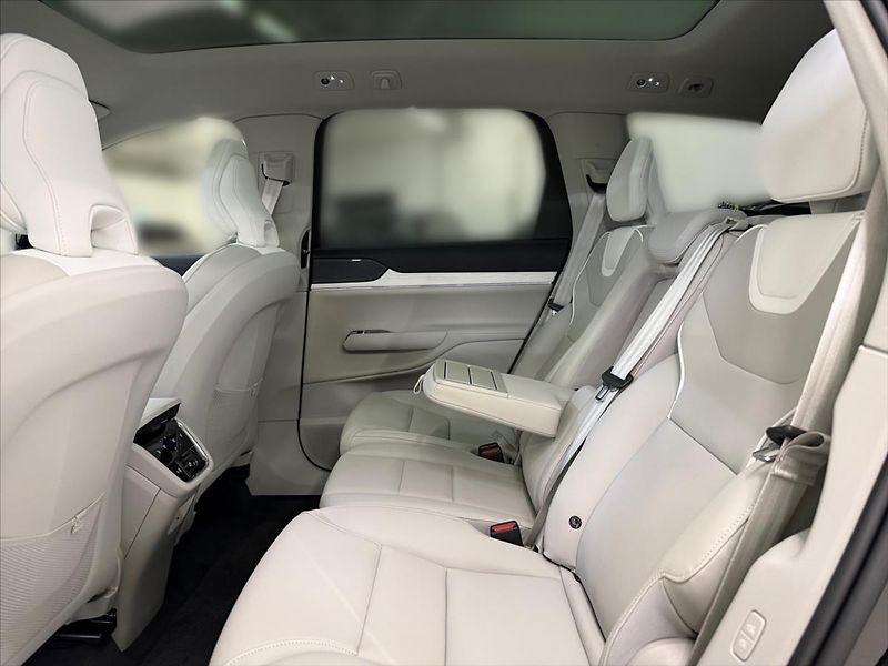 Volvo EX90 (2025) Twin Mot Perf Ultra 0242 - fotka 11 z 16