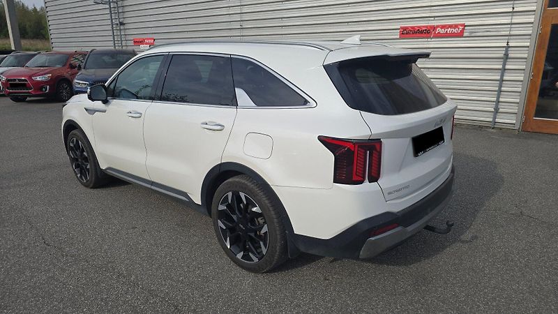 Kia Sorento (2024) 2.2 CRDi SCR 4x4 8DCT Top - fotka 2 z 10