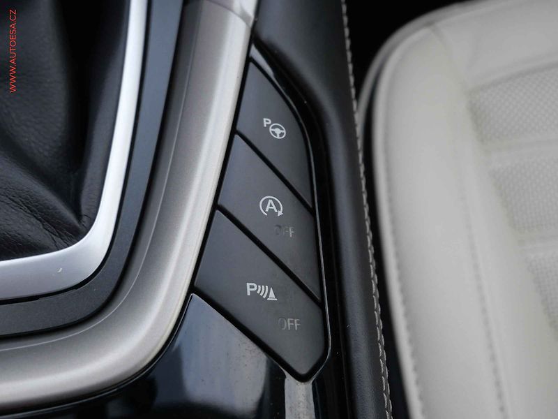 Ford Mondeo (2017) 2.0 EB, 2.maj,ČR, Titanium - fotka 15 z 29