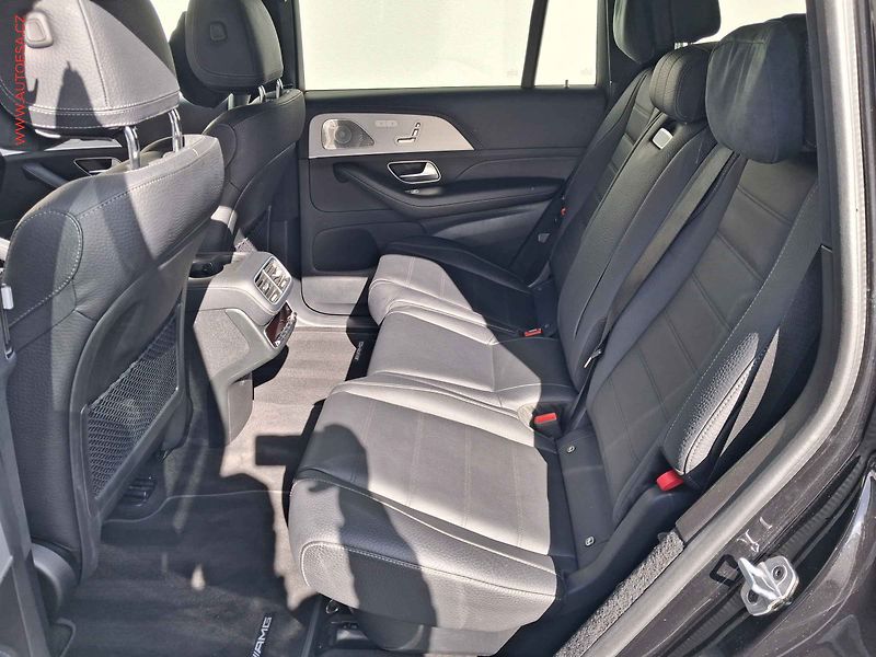 Mercedes-Benz GLS (2024) 3.0d 450d 4Matic, TZ, 360 - fotka 11 z 44