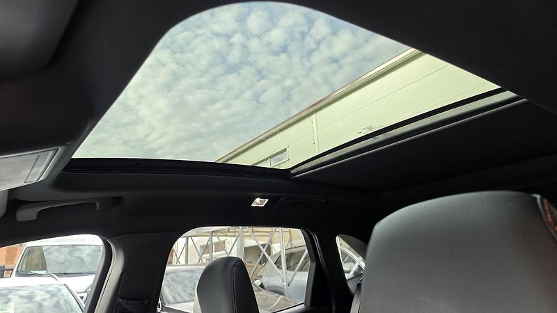 Ford Kuga (2022) 2.5i PHEV 165kW Titanium AT TZ - fotka 22 z 49