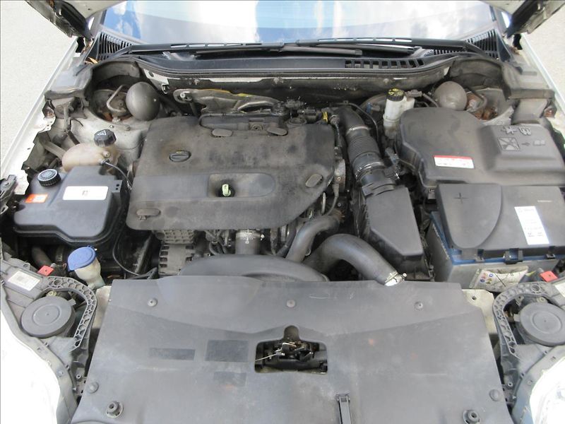 Citroën C5 2,0 HDi, Exclusive, Tourer, 1. - fotka 38 z 39