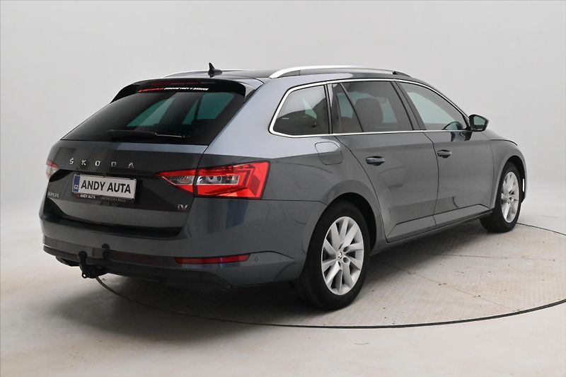 Škoda Superb 1,4 TSI iV 160 kW DSG Style Zá - fotka 5 z 33