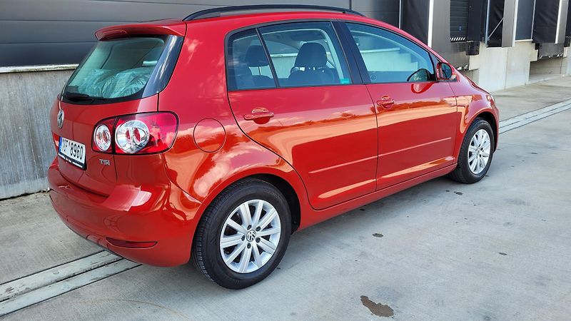 Volkswagen Golf Plus TREND 1,2 TSI 77 KW  ČR - fotka 7 z 22
