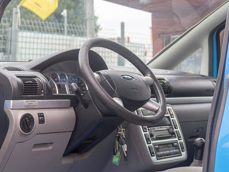 Ford Galaxy (2004) 1.9TDI 85KW 7sed – WEBASTO - fotka 10 z 37