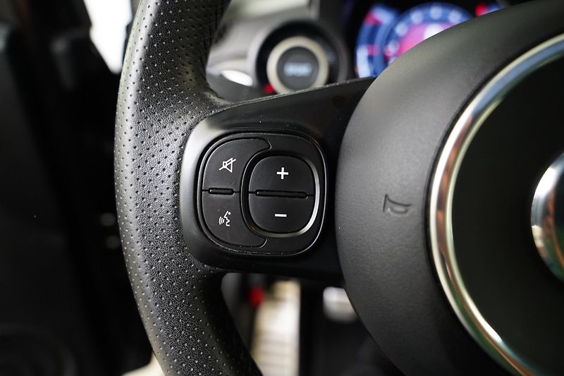 Abarth 595 - fotka 16 z 25