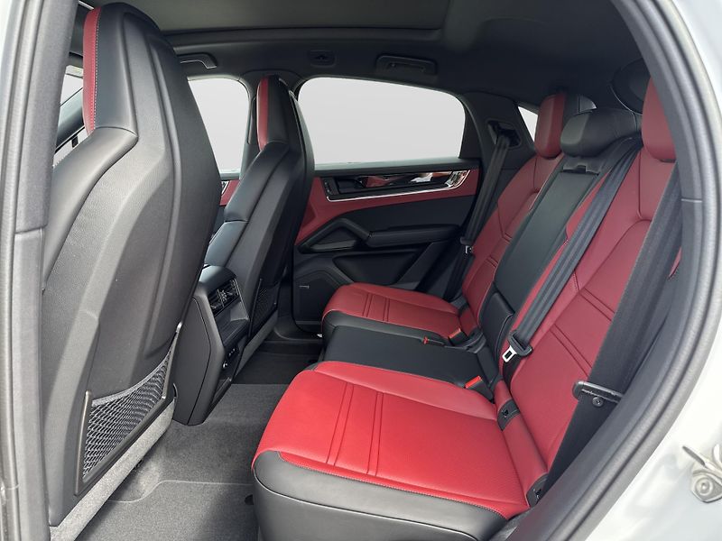 Porsche Cayenne E-Hybrid Coupé - fotka 20 z 30