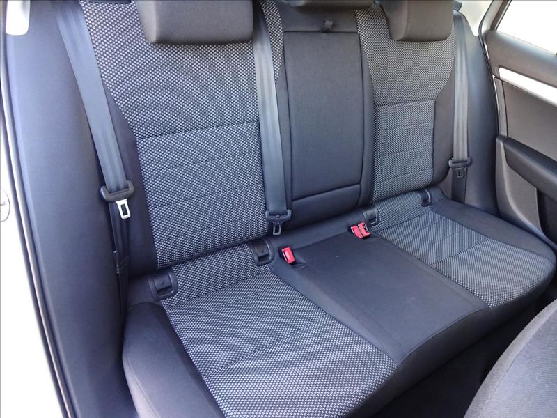 Škoda Octavia III 2,0 TDI 110kW COMBI - fotka 26 z 50