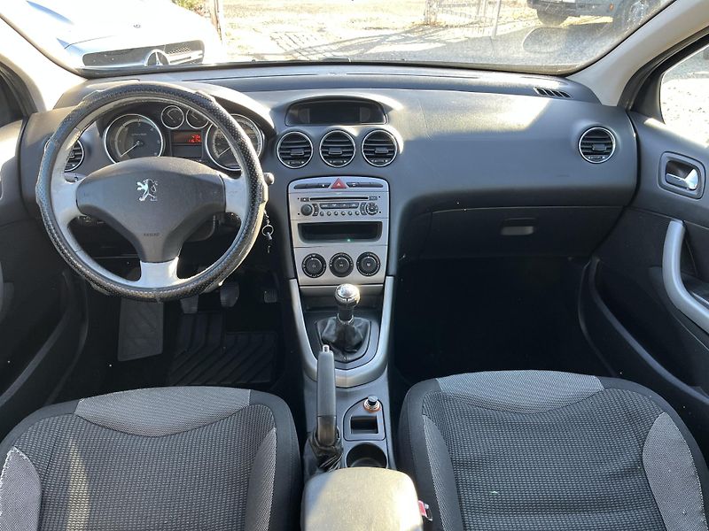 Peugeot 308 (2008) 1.6HDi 80 Kw, 116 000 km! - fotka 11 z 16