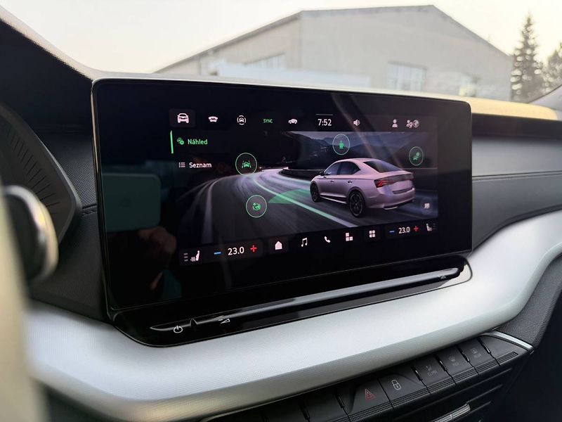 Škoda Octavia Selection 1,5 TSI 85 kW 6° MP - fotka 6 z 25