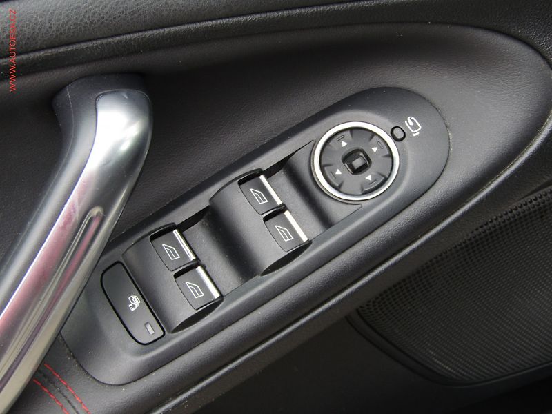 Ford S-MAX (2011) 2.0 EB, ČR, Titanium, AT - fotka 11 z 20